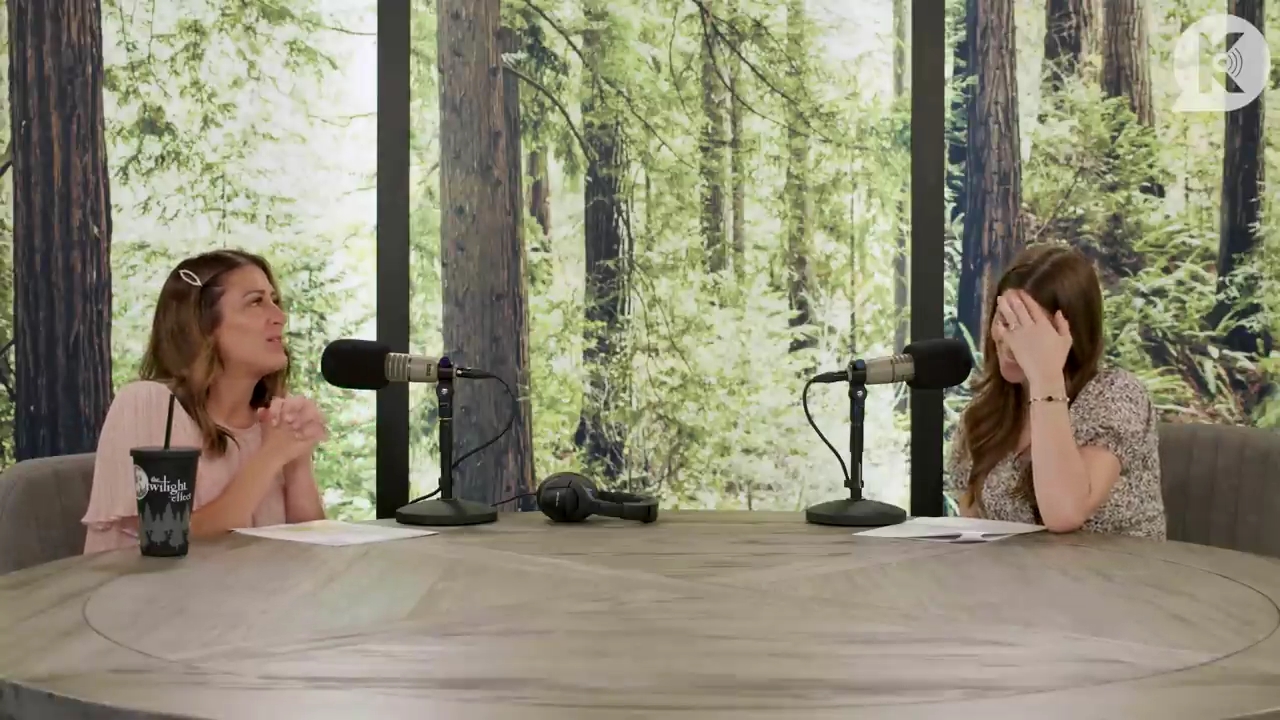 Ashley-Greene-dot-nl_TheTwilightEffect-BreakingDawnPart1RewatchPart3of3-2157.jpg