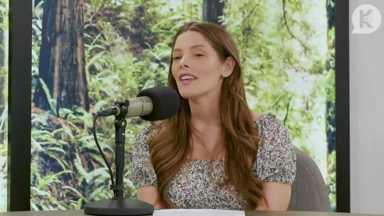 Ashley-Greene-dot-nl_TheTwilightEffect-BreakingDawnPart1RewatchPart3of3-2510.jpg Ashley-Greene-dot-nl_TheTwilightEffect-BreakingDawnPart1RewatchPart3of3-2510.jpg