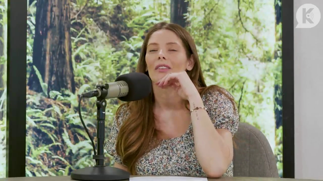 Ashley-Greene-dot-nl_TheTwilightEffect-BreakingDawnPart1RewatchPart3of3-3239.jpg