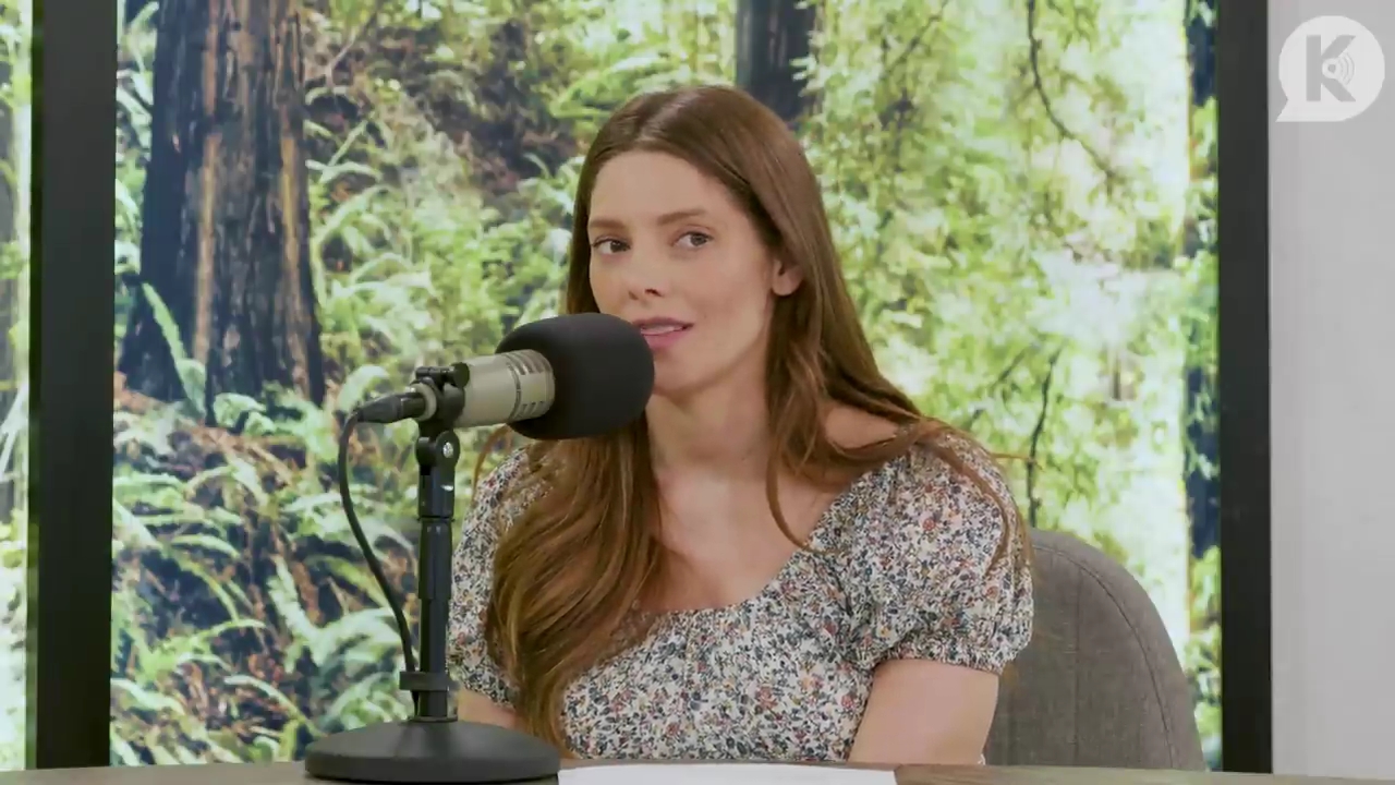 Ashley-Greene-dot-nl_TheTwilightEffect-BreakingDawnPart1RewatchPart3of3-3307.jpg