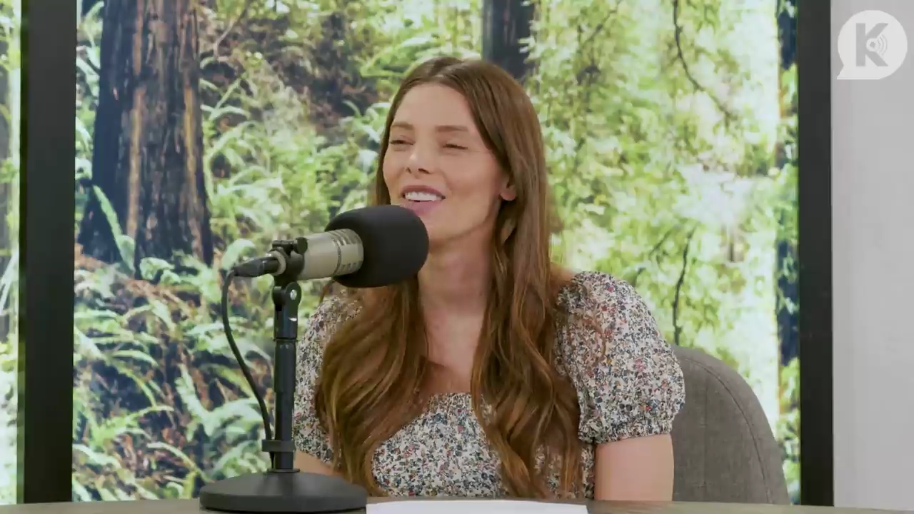 Ashley-Greene-dot-nl_TheTwilightEffect-BreakingDawnPart1RewatchPart3of3-3343.jpg