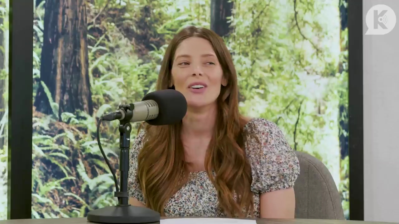 Ashley-Greene-dot-nl_TheTwilightEffect-BreakingDawnPart1RewatchPart3of3-3347.jpg