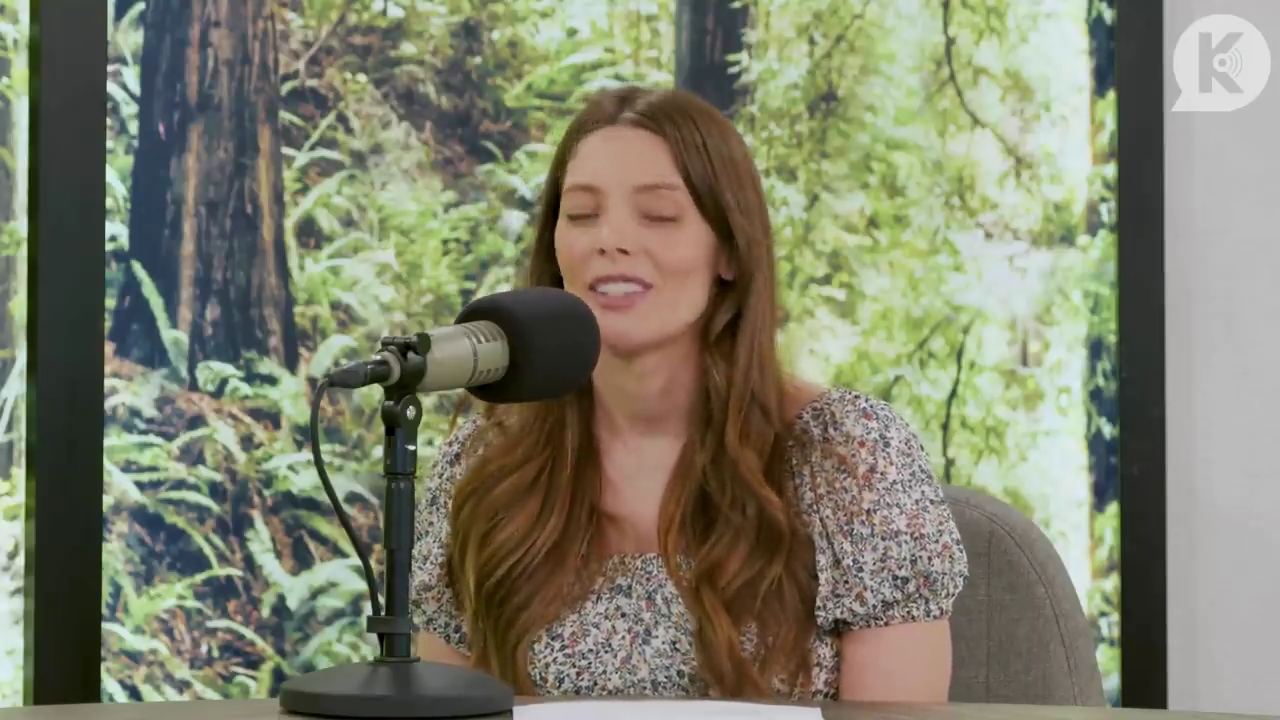 Ashley-Greene-dot-nl_TheTwilightEffect-BreakingDawnPart1RewatchPart3of3-3349.jpg