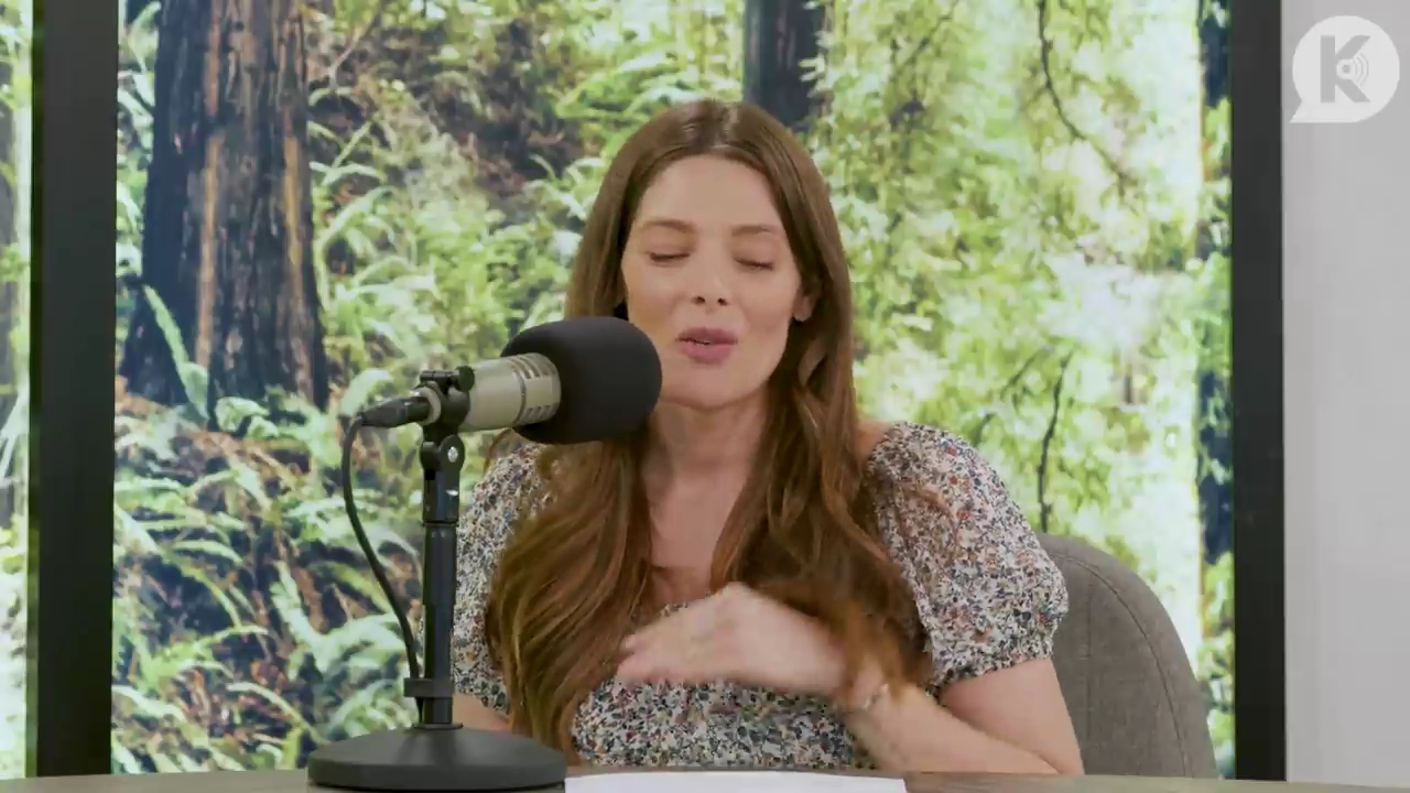 Ashley-Greene-dot-nl_TheTwilightEffect-BreakingDawnPart1RewatchPart3of3-3351.jpg