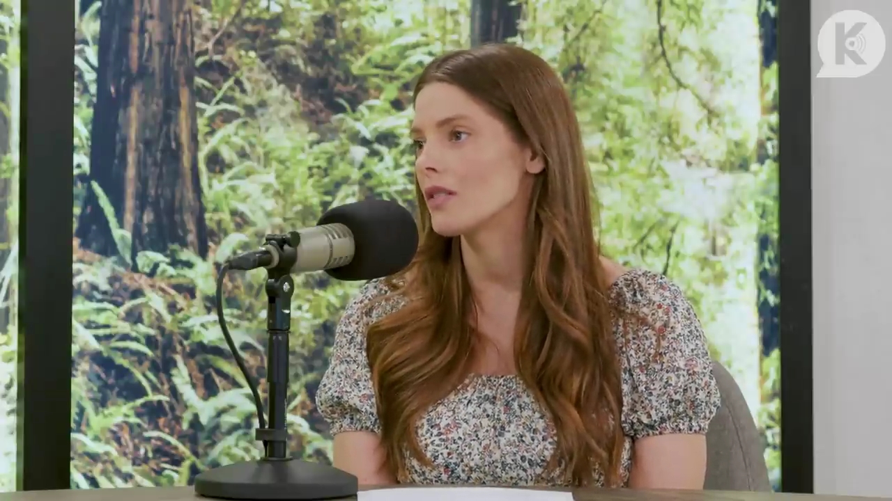 Ashley-Greene-dot-nl_TheTwilightEffect-BreakingDawnPart1RewatchPart3of3-3403.jpg