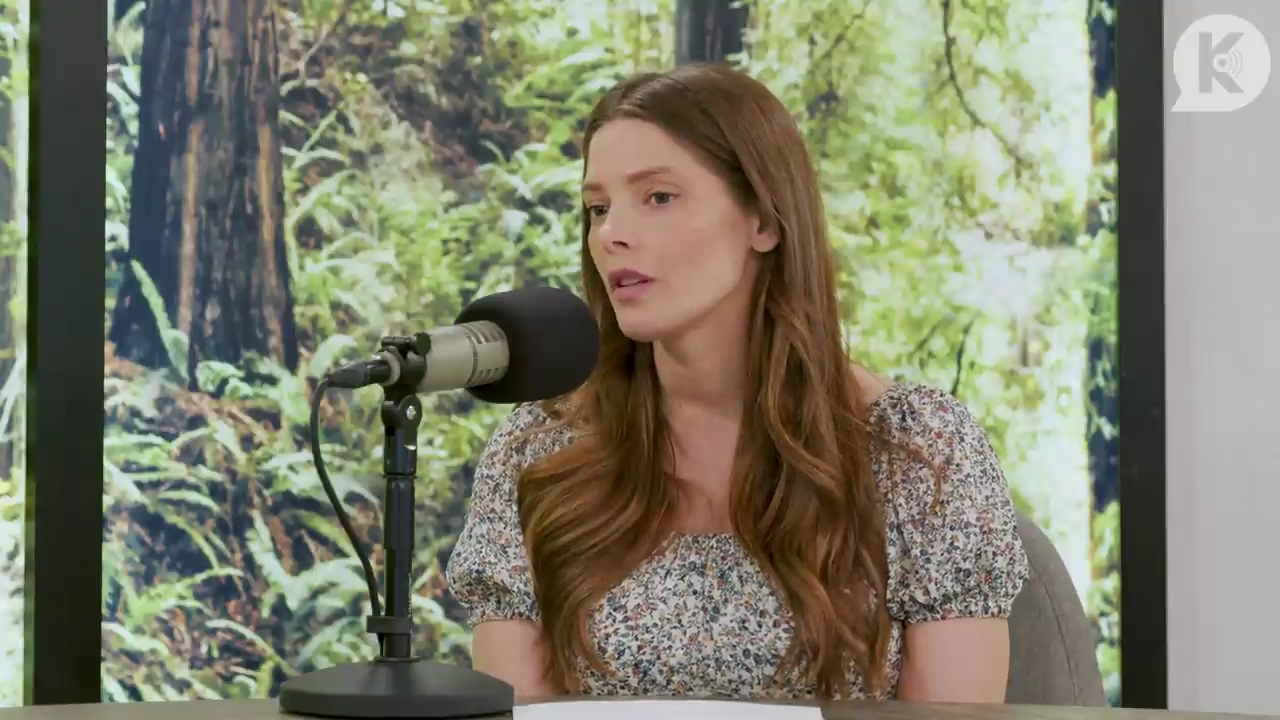 Ashley-Greene-dot-nl_TheTwilightEffect-BreakingDawnPart1RewatchPart3of3-3408.jpg