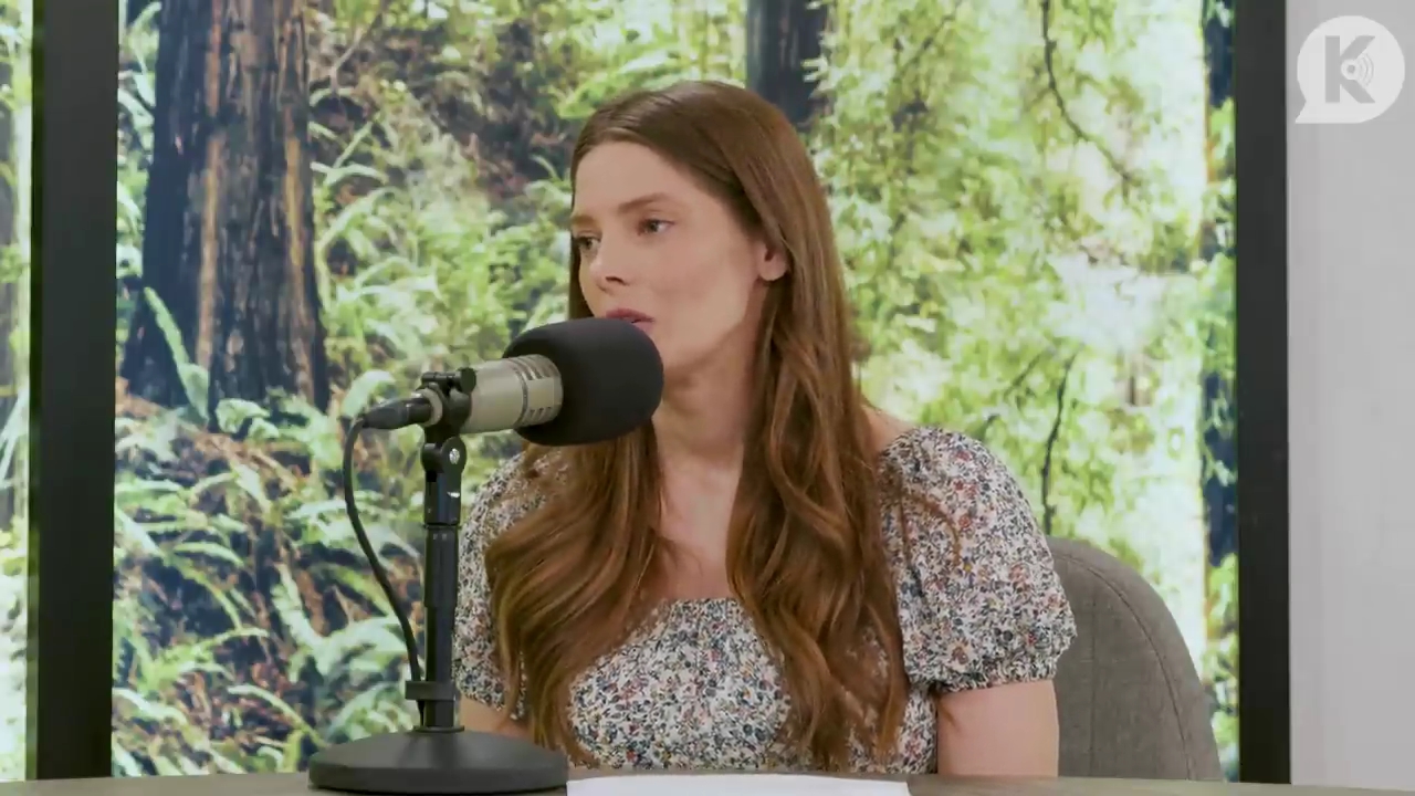 Ashley-Greene-dot-nl_TheTwilightEffect-BreakingDawnPart1RewatchPart3of3-3422.jpg