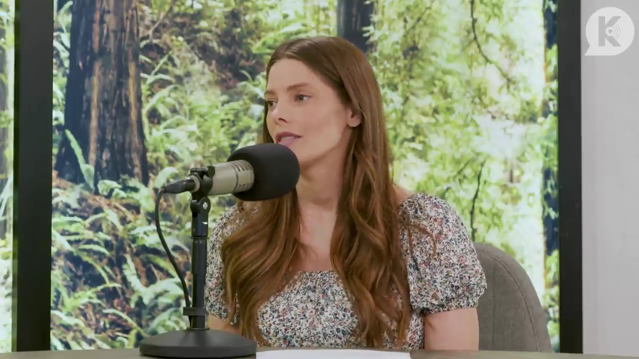 Ashley-Greene-dot-nl_TheTwilightEffect-BreakingDawnPart1RewatchPart3of3-3423.jpg
