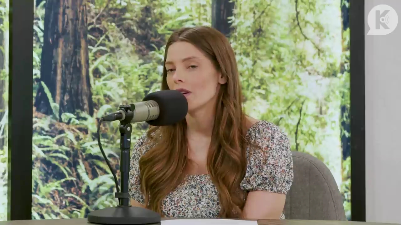 Ashley-Greene-dot-nl_TheTwilightEffect-BreakingDawnPart1RewatchPart3of3-3456.jpg