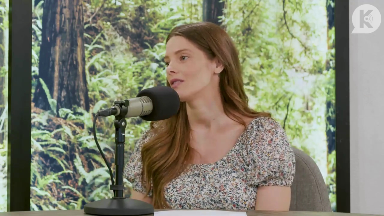 Ashley-Greene-dot-nl_TheTwilightEffect-BreakingDawnPart1RewatchPart3of3-3475.jpg