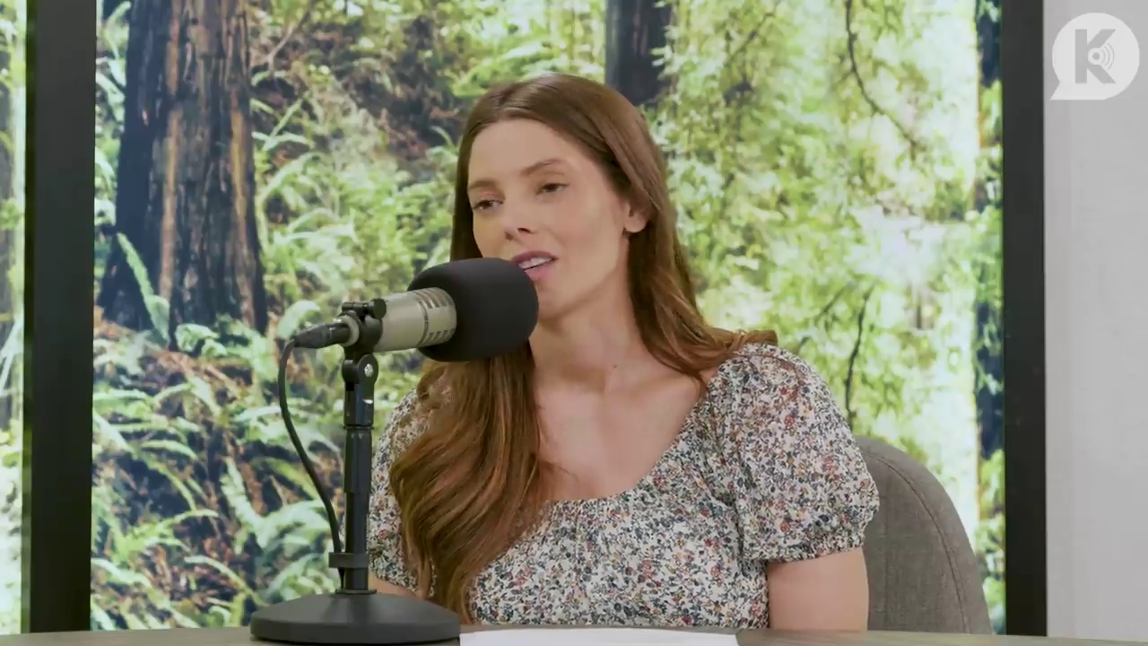Ashley-Greene-dot-nl_TheTwilightEffect-BreakingDawnPart1RewatchPart3of3-3484.jpg