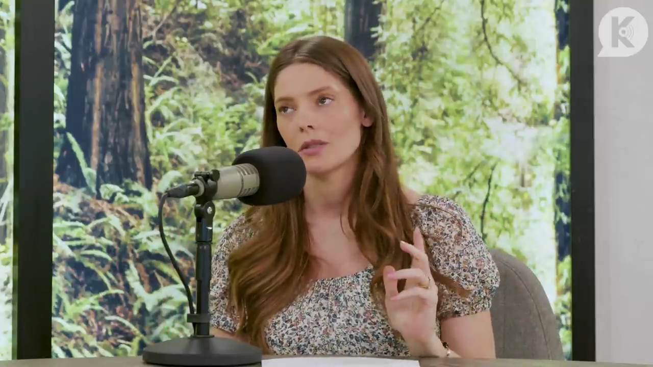 Ashley-Greene-dot-nl_TheTwilightEffect-BreakingDawnPart1RewatchPart3of3-3501.jpg