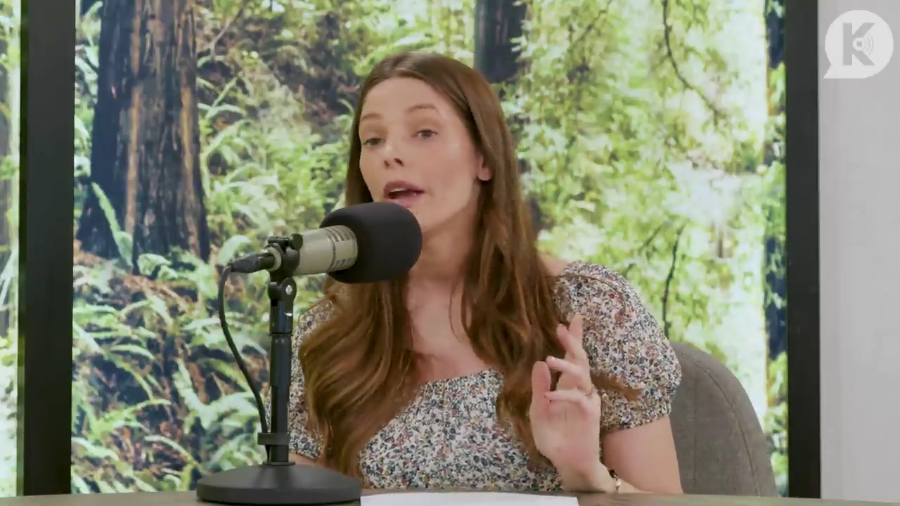 Ashley-Greene-dot-nl_TheTwilightEffect-BreakingDawnPart1RewatchPart3of3-3502.jpg