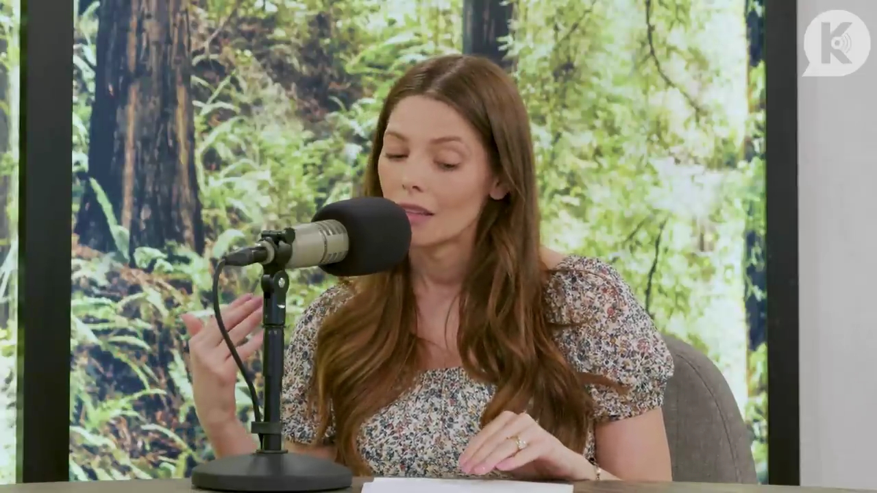 Ashley-Greene-dot-nl_TheTwilightEffect-BreakingDawnPart1RewatchPart3of3-3505.jpg