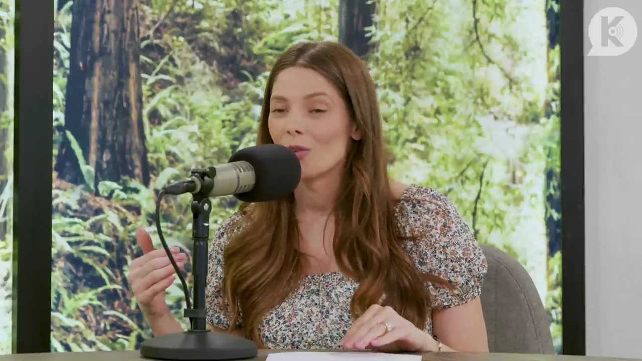 Ashley-Greene-dot-nl_TheTwilightEffect-BreakingDawnPart1RewatchPart3of3-3507.jpg