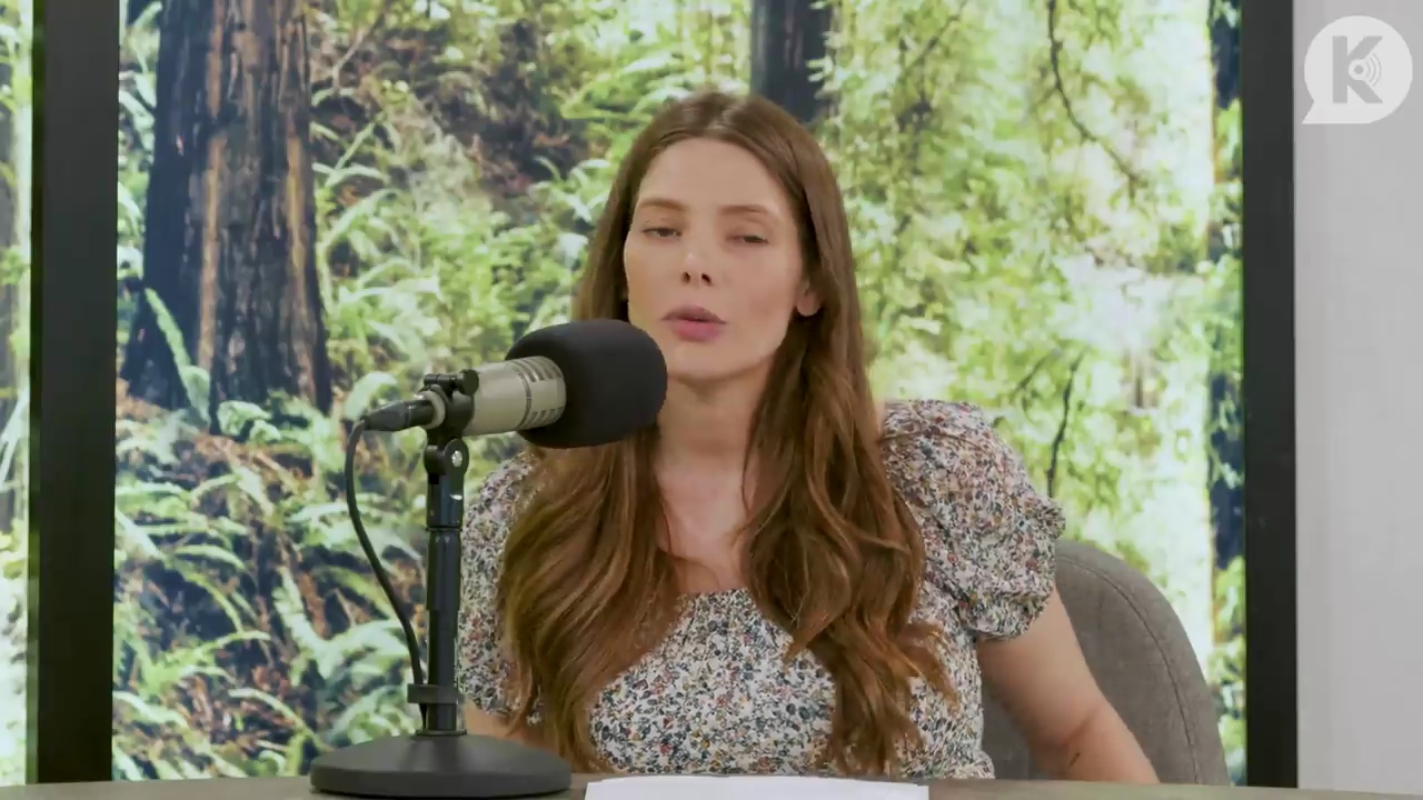Ashley-Greene-dot-nl_TheTwilightEffect-BreakingDawnPart1RewatchPart3of3-3596.jpg