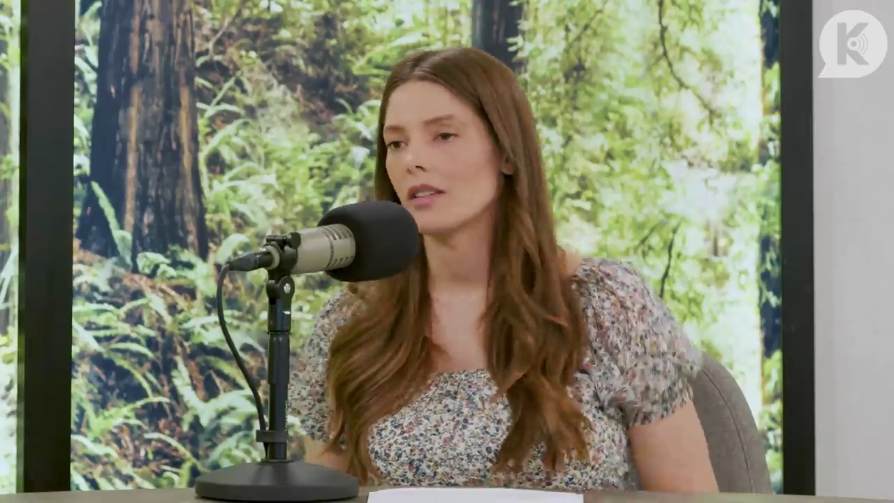 Ashley-Greene-dot-nl_TheTwilightEffect-BreakingDawnPart1RewatchPart3of3-3598.jpg