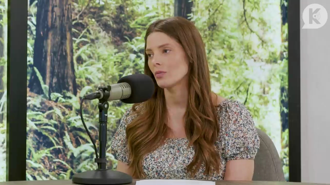 Ashley-Greene-dot-nl_TheTwilightEffect-BreakingDawnPart1RewatchPart3of3-3601.jpg