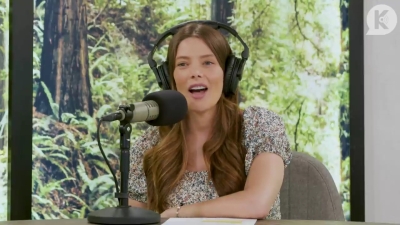 Ashley-Greene-dot-nl_TheTwilightEffect-BreakingDawnPart1RewatchPart3of3-0250.jpg