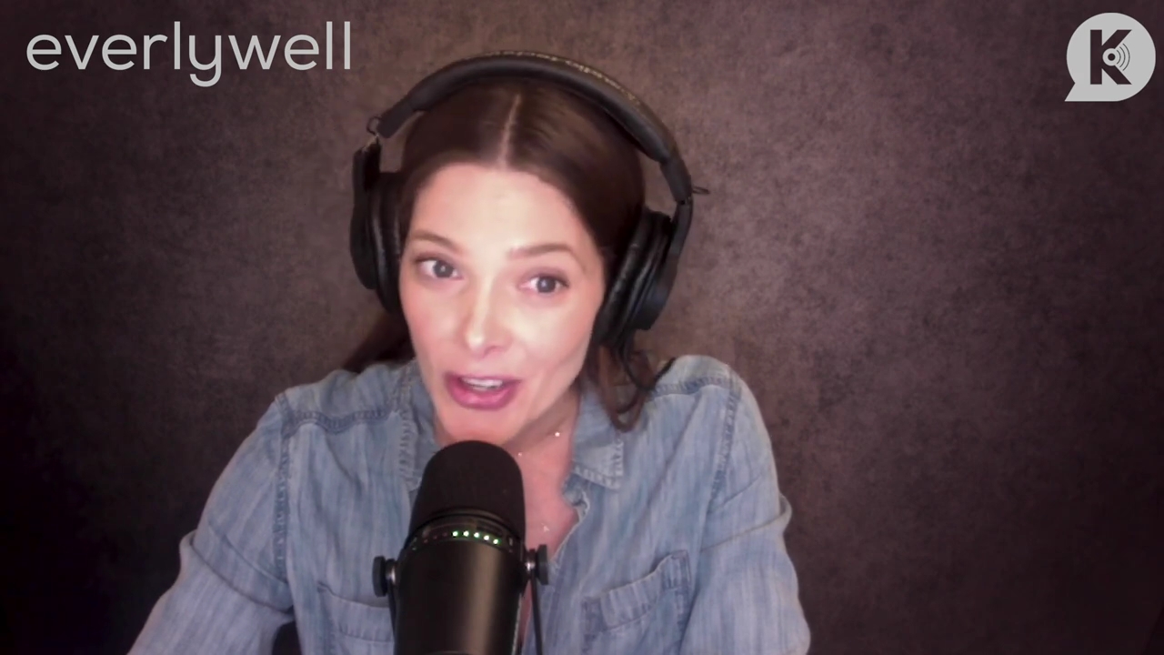 Ashley-Greene-dot-nl_TheTwilightEffect-ChristinaPerri0911.jpg