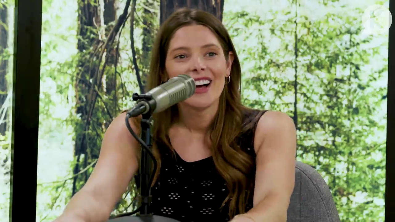 Ashley-Greene-dot-nl_TheTwilightEffect-JuliaJones0059.jpg