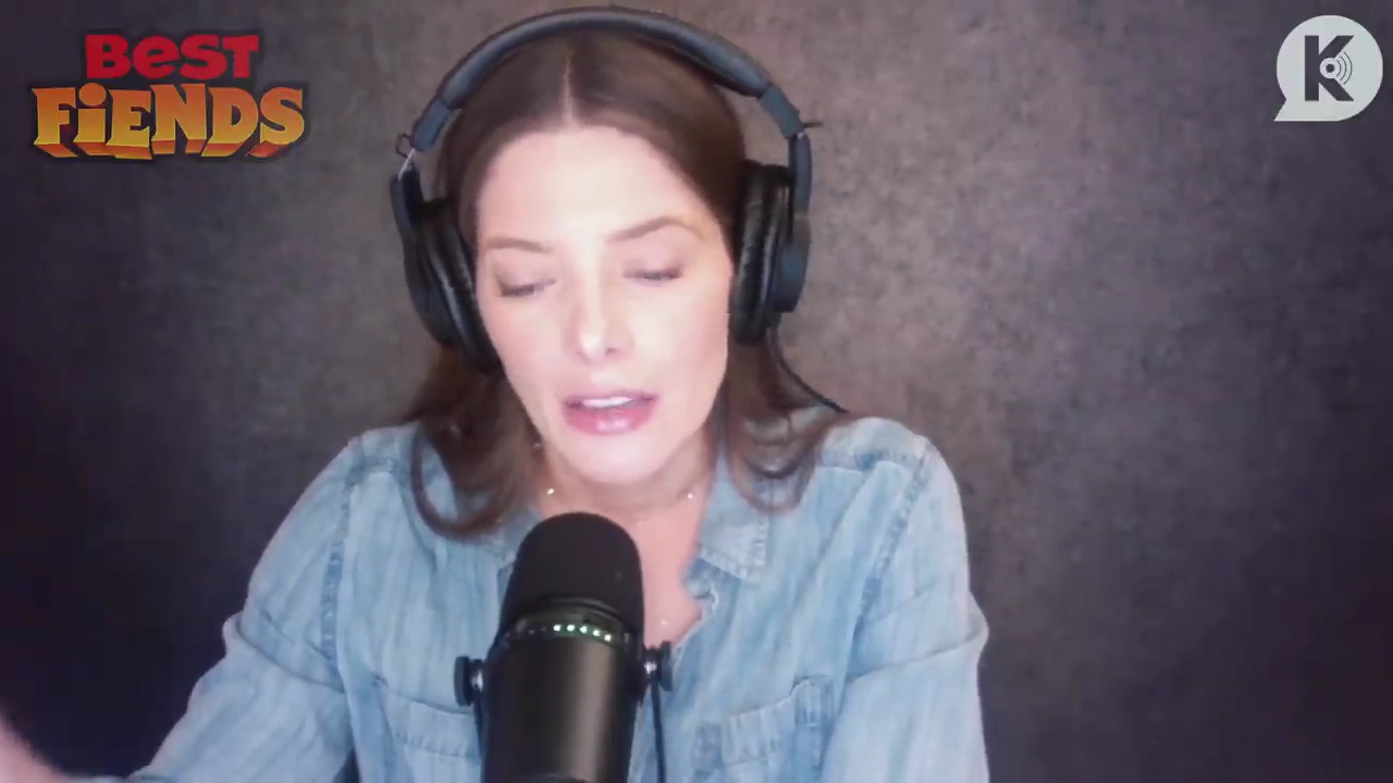 Ashley-Greene-dot-nl_TheTwilightEffect-JuliaJones0707.jpg