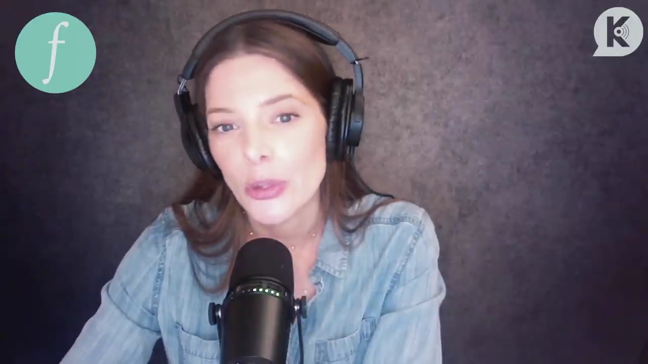 Ashley-Greene-dot-nl_TheTwilightEffect-JuliaJones0826.jpg