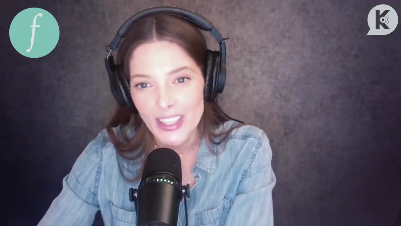 Ashley-Greene-dot-nl_TheTwilightEffect-JuliaJones0827.jpg