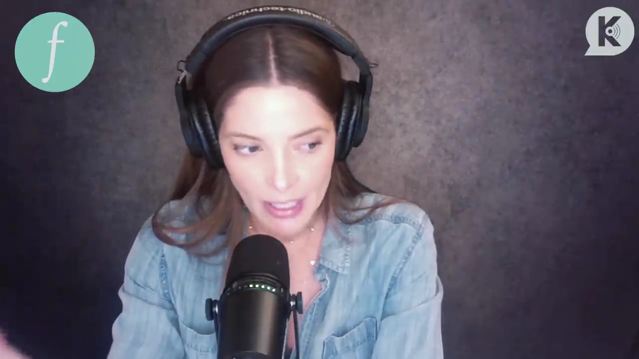Ashley-Greene-dot-nl_TheTwilightEffect-JuliaJones0913.jpg