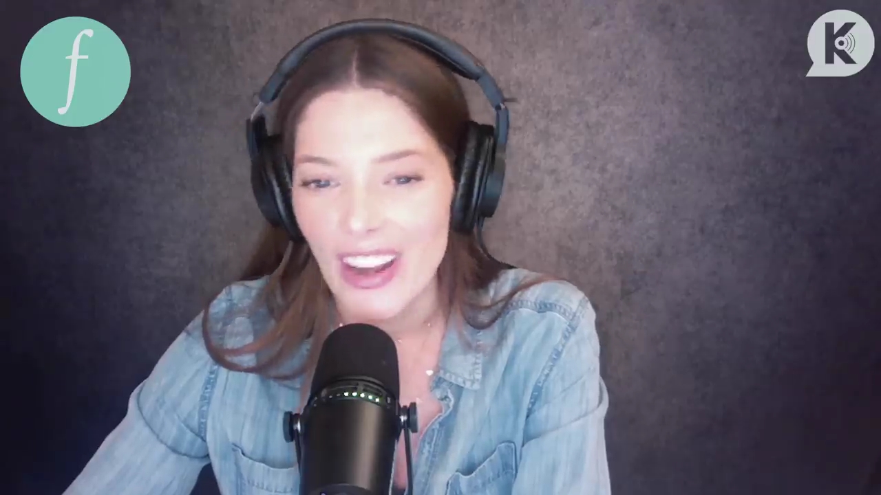 Ashley-Greene-dot-nl_TheTwilightEffect-JuliaJones0927.jpg