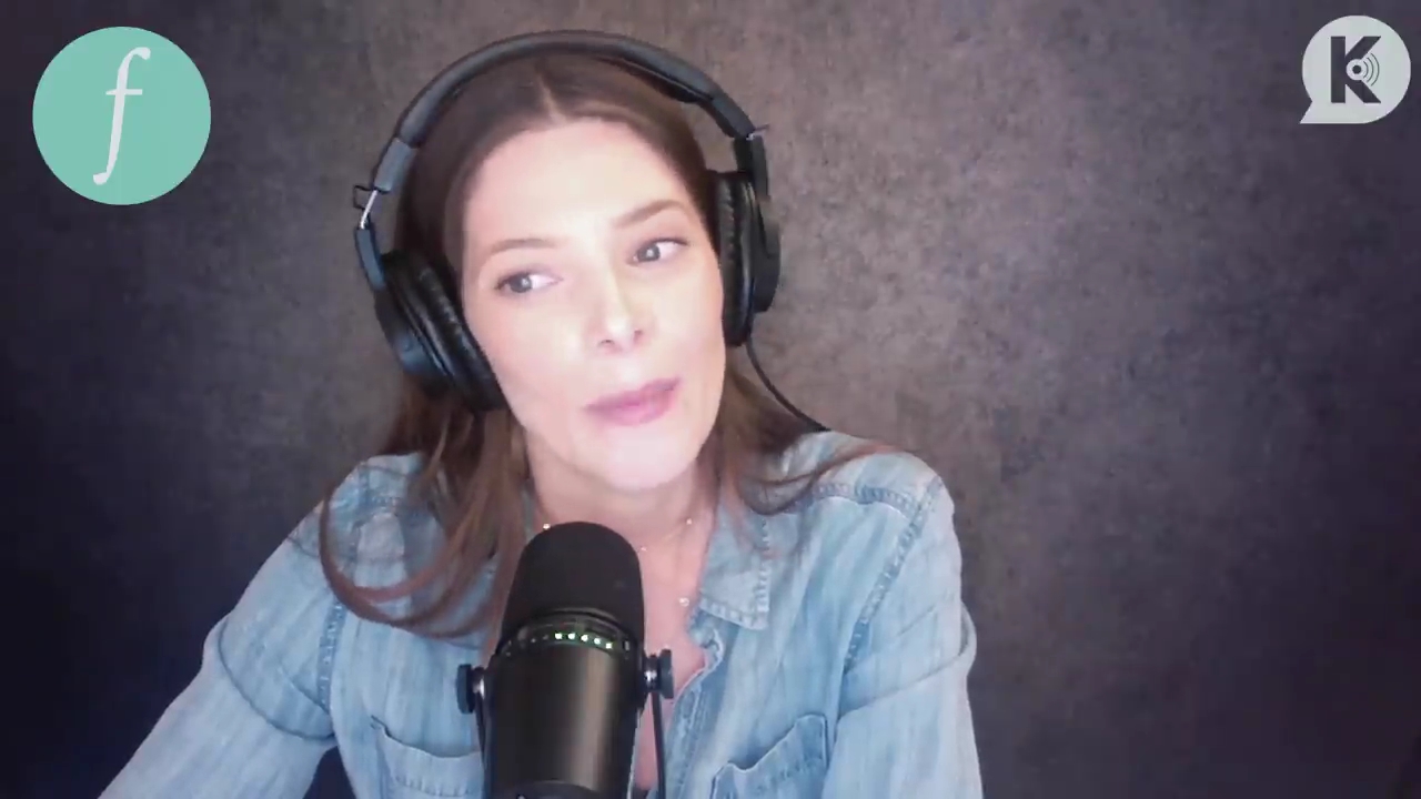 Ashley-Greene-dot-nl_TheTwilightEffect-JuliaJones0942.jpg