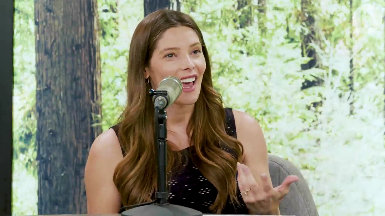 Ashley-Greene-dot-nl_TheTwilightEffect-JuliaJones1264.jpg