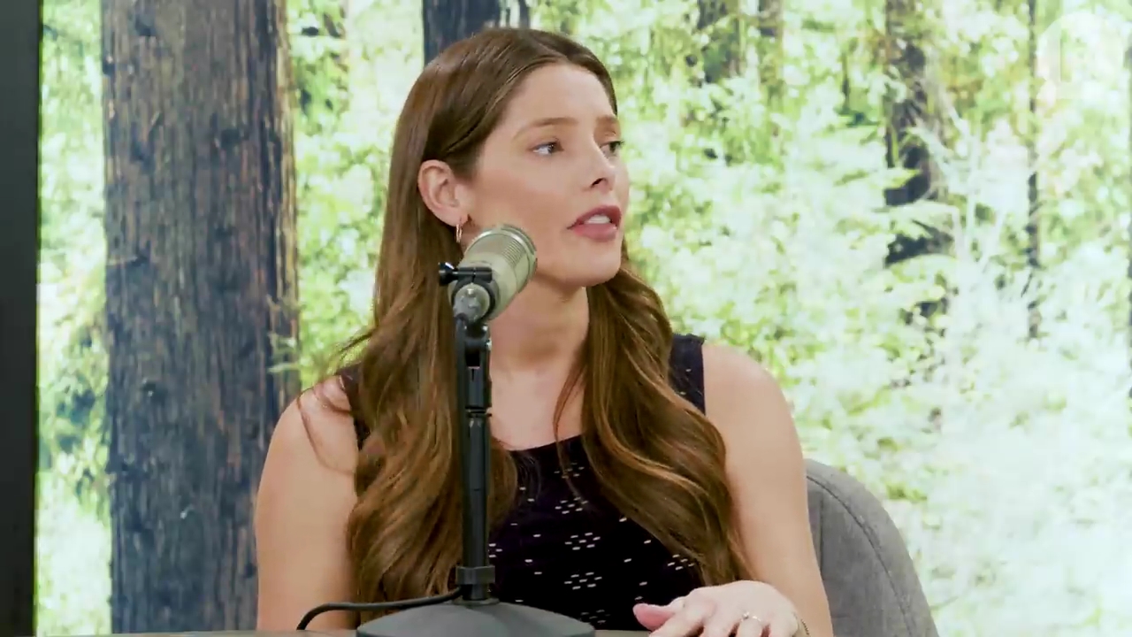 Ashley-Greene-dot-nl_TheTwilightEffect-JuliaJones1739.jpg