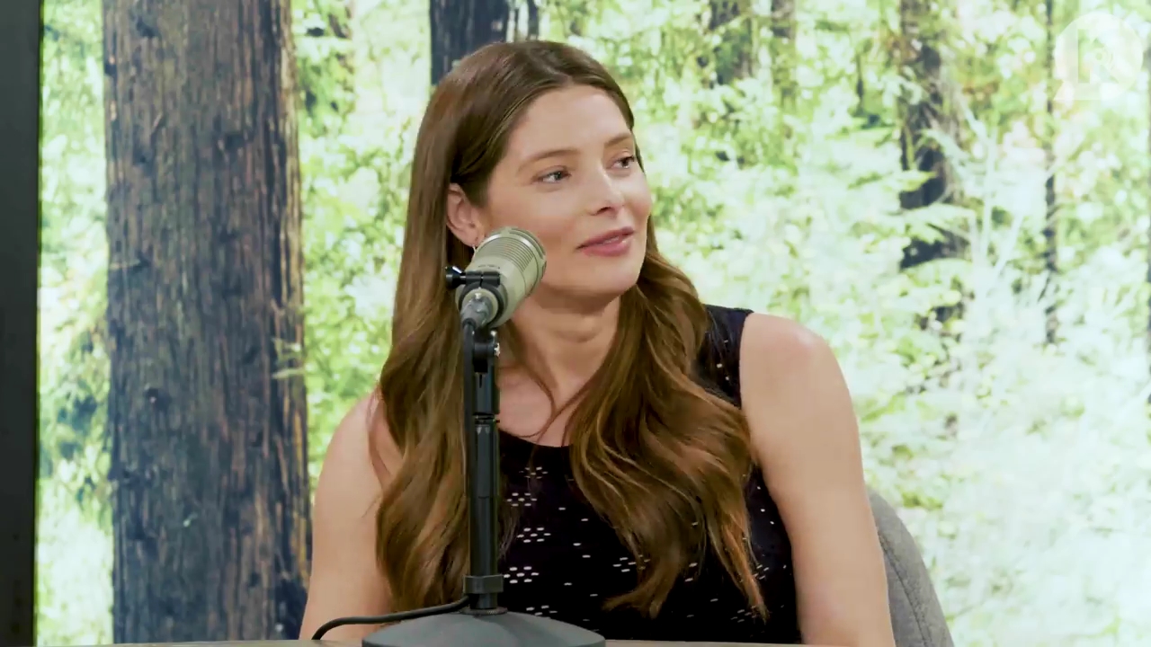 Ashley-Greene-dot-nl_TheTwilightEffect-JuliaJones2139.jpg