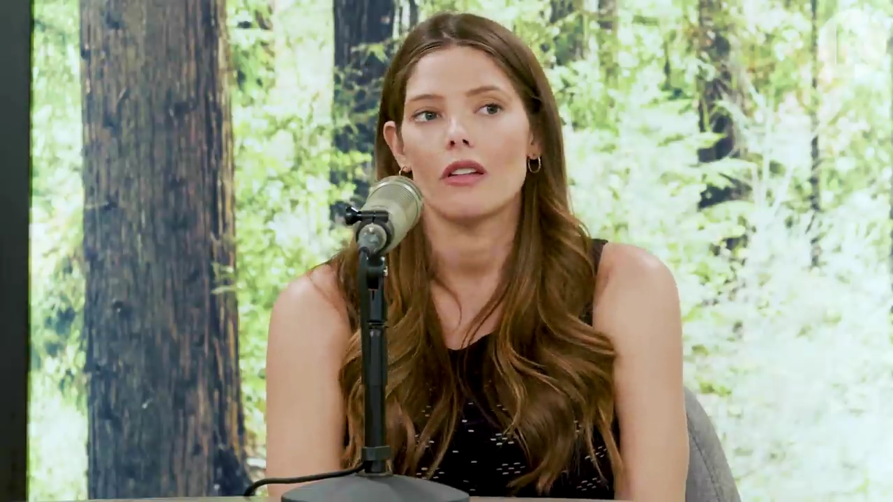 Ashley-Greene-dot-nl_TheTwilightEffect-JuliaJones2366.jpg