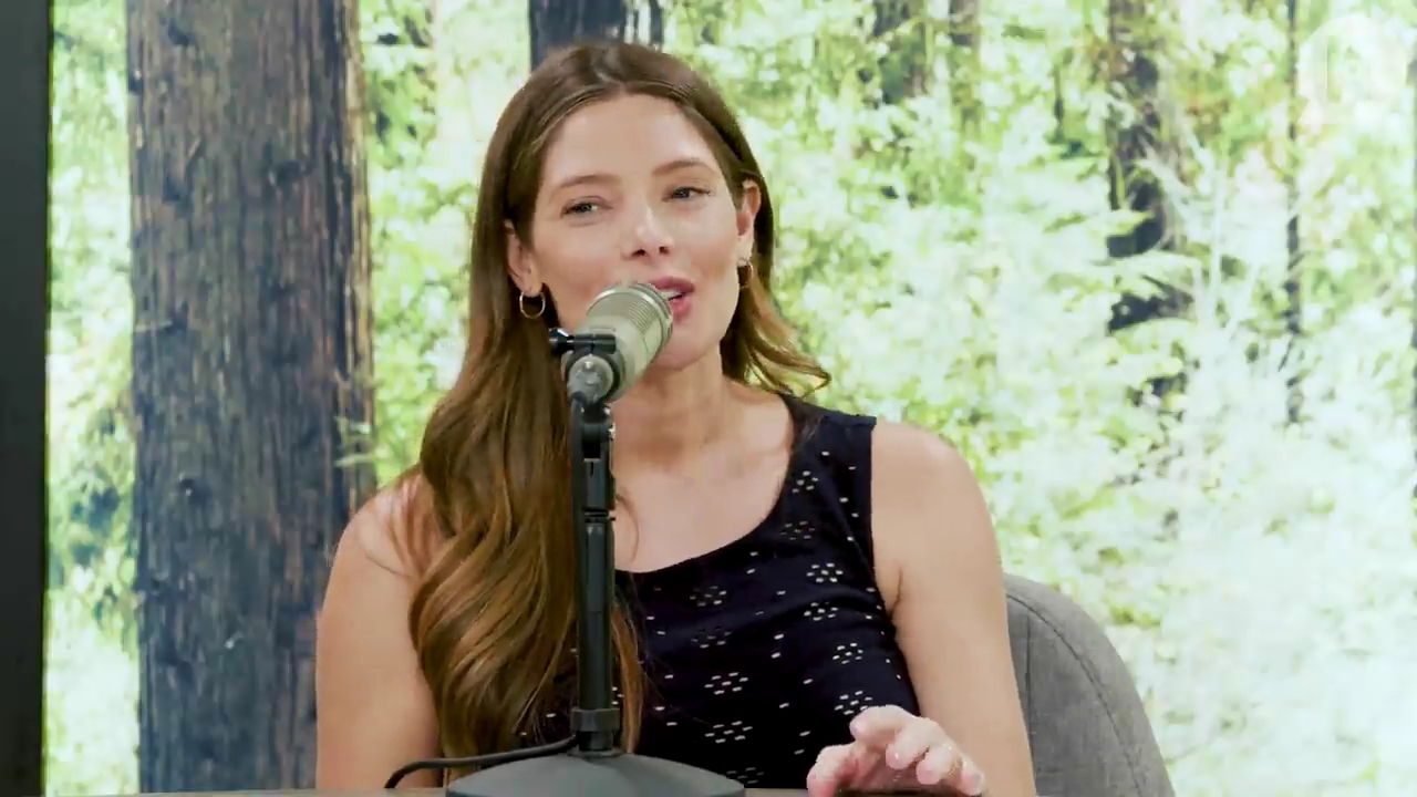 Ashley-Greene-dot-nl_TheTwilightEffect-JuliaJones2404.jpg