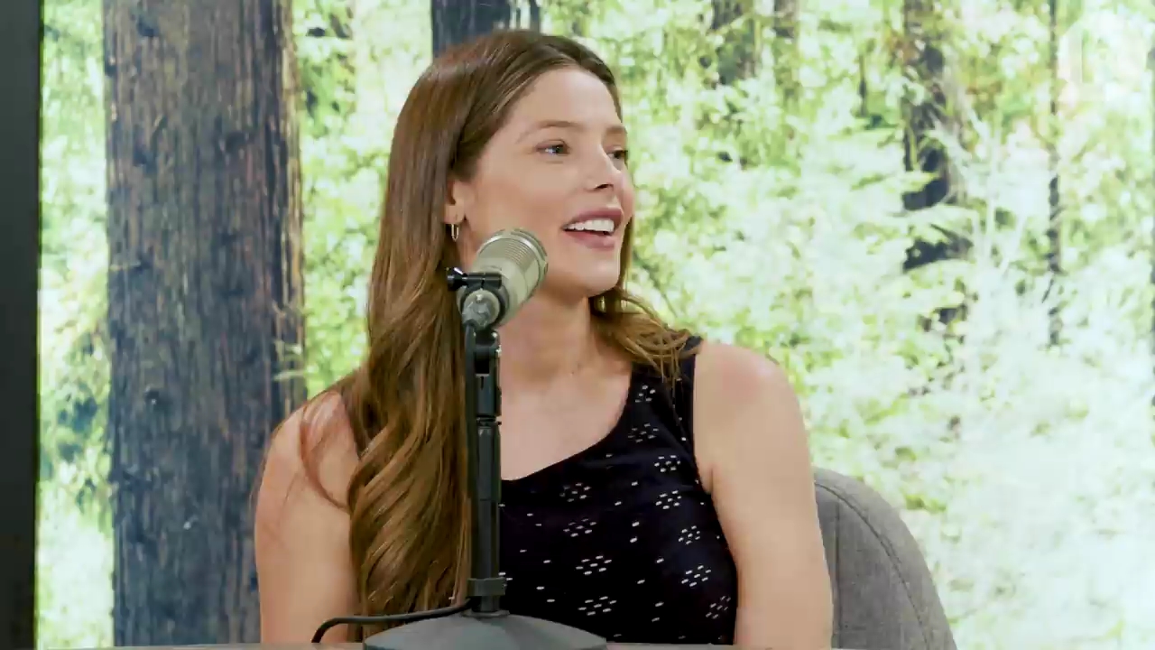 Ashley-Greene-dot-nl_TheTwilightEffect-JuliaJones2467.jpg
