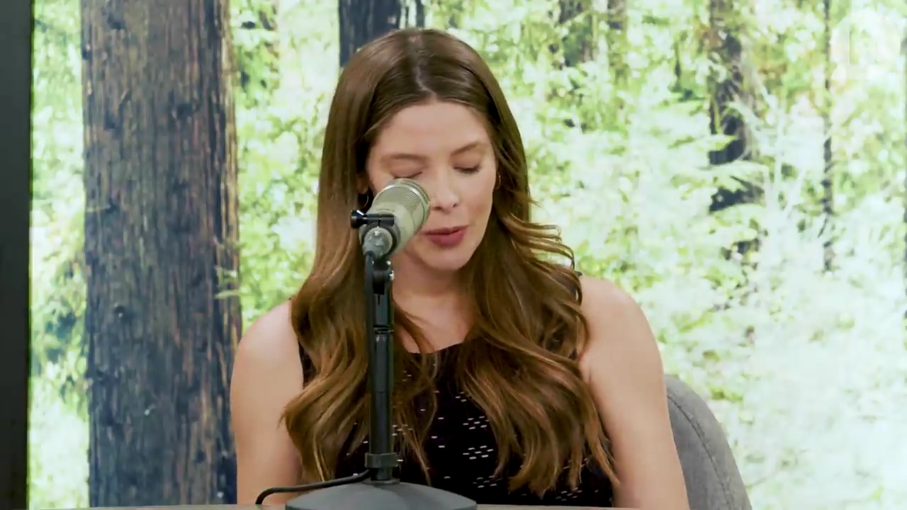 Ashley-Greene-dot-nl_TheTwilightEffect-JuliaJones3162.jpg