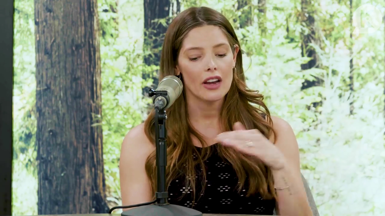 Ashley-Greene-dot-nl_TheTwilightEffect-JuliaJones3182.jpg