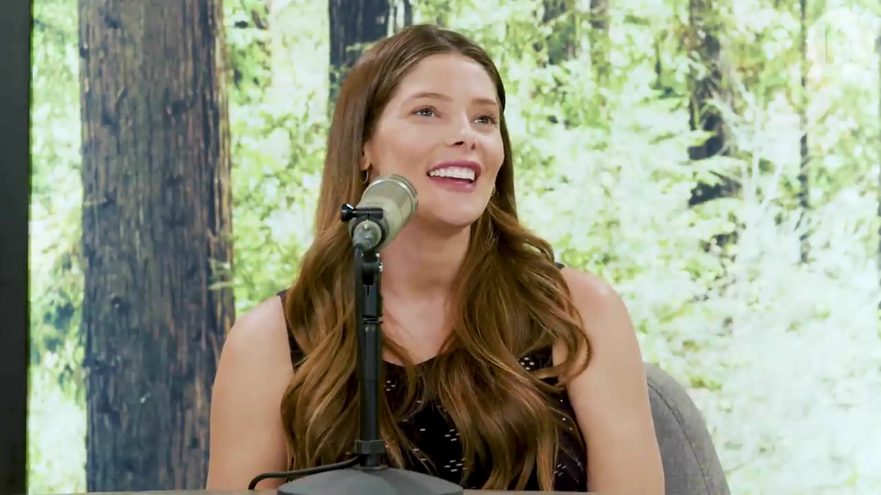 Ashley-Greene-dot-nl_TheTwilightEffect-JuliaJones3277.jpg