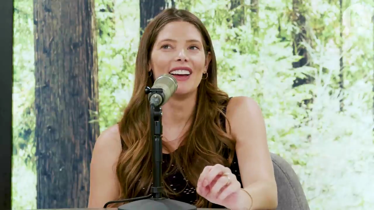 Ashley-Greene-dot-nl_TheTwilightEffect-JuliaJones3396.jpg
