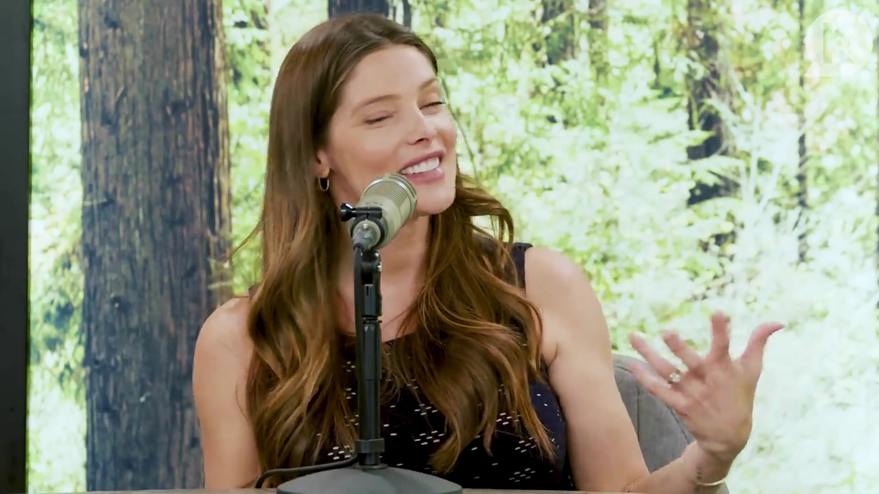 Ashley-Greene-dot-nl_TheTwilightEffect-JuliaJones3449.jpg