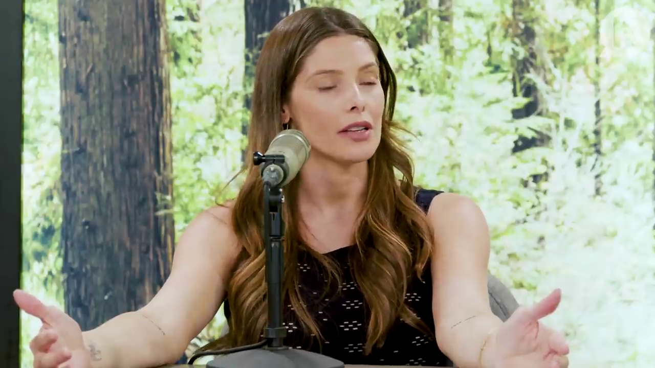 Ashley-Greene-dot-nl_TheTwilightEffect-JuliaJones3638.jpg