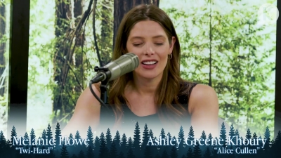 Ashley-Greene-dot-nl_TheTwilightEffect-JuliaJones0030.jpg