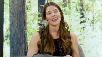 Ashley-Greene-dot-nl_TheTwilightEffect-JuliaJones0655.jpg