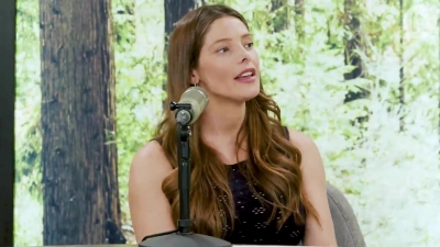 Ashley-Greene-dot-nl_TheTwilightEffect-JuliaJones0662.jpg