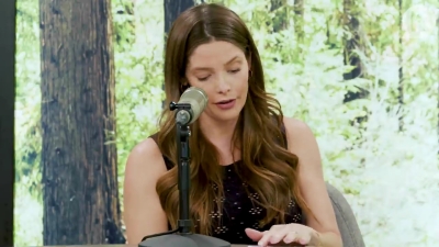 Ashley-Greene-dot-nl_TheTwilightEffect-JuliaJones0668.jpg