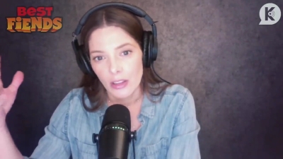 Ashley-Greene-dot-nl_TheTwilightEffect-JuliaJones0717.jpg