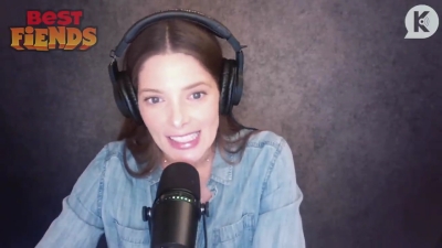 Ashley-Greene-dot-nl_TheTwilightEffect-JuliaJones0721.jpg