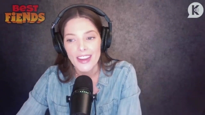 Ashley-Greene-dot-nl_TheTwilightEffect-JuliaJones0724.jpg